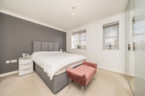 undefined, Woodfield Road, Thames Ditton KT7