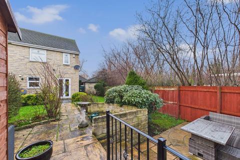 3 bedroom semi-detached house for sale, Thornhill Close, Dunston, Gateshead NE11