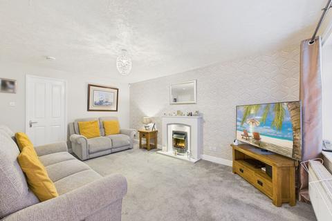 3 bedroom semi-detached house for sale, Thornhill Close, Dunston, Gateshead NE11