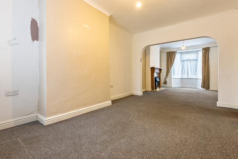 3 bedroom semi-detached house for sale, Cecil Street, Gainsborough, Lincolnshire, DN21