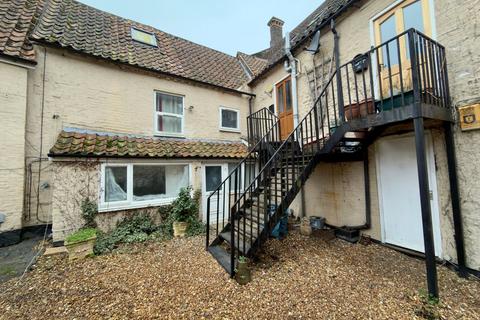 2 bedroom maisonette to rent - High Street, Downham Market PE38