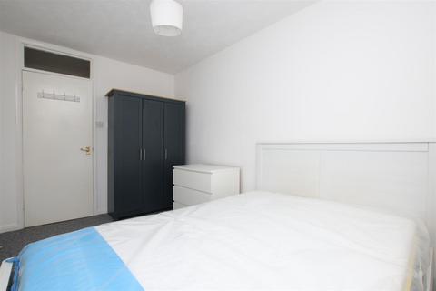 2 bedroom flat to rent, Bathwick Street, Bath BA2