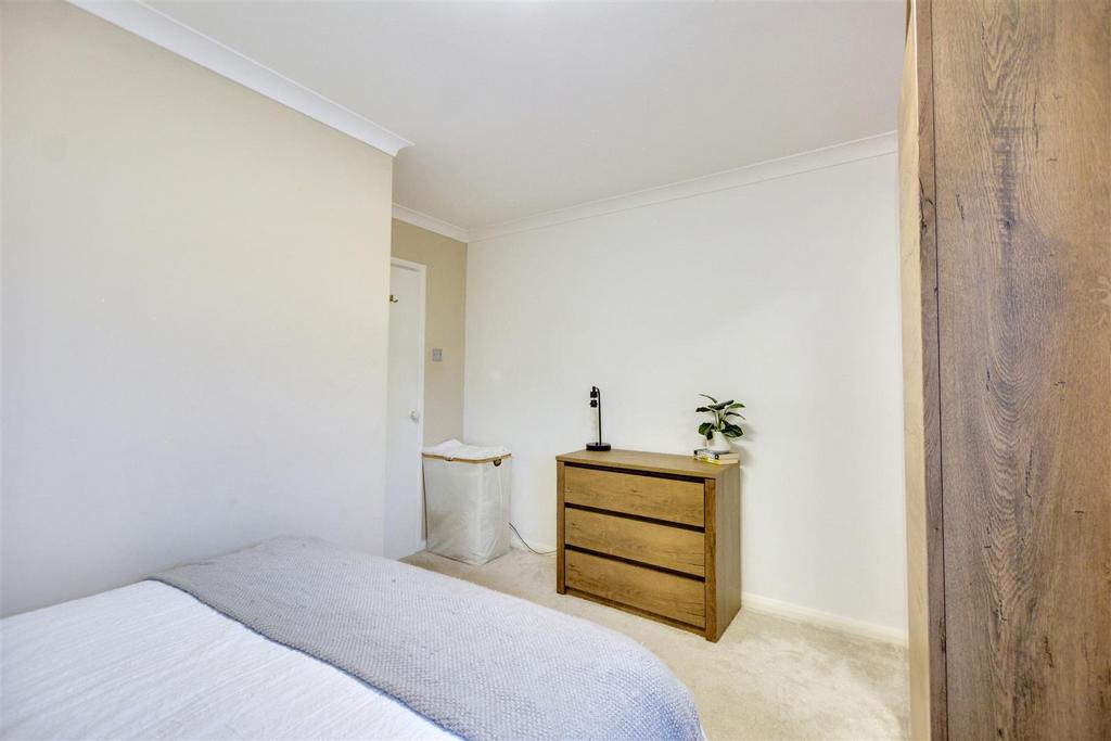 Bedroom 1 2.jpeg