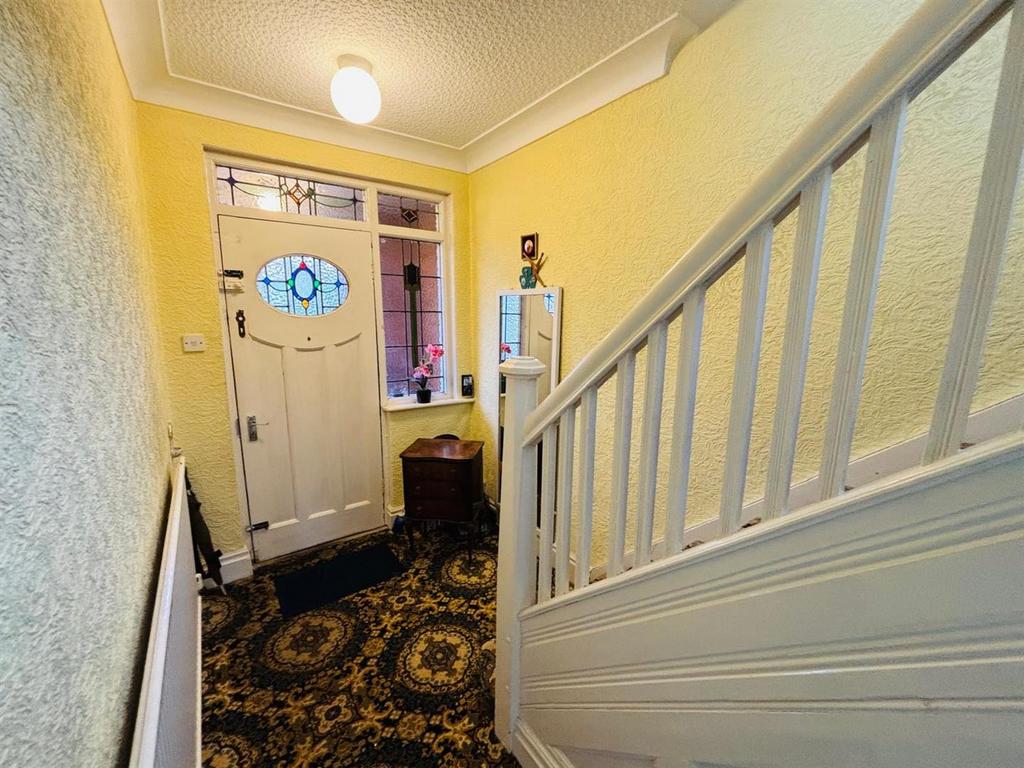Entrance Hallway: