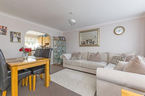 undefined, The Pound, Burnham SL1