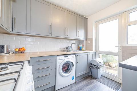 3 bedroom end of terrace house for sale, The Spinney, Ashford, Kent, TN23