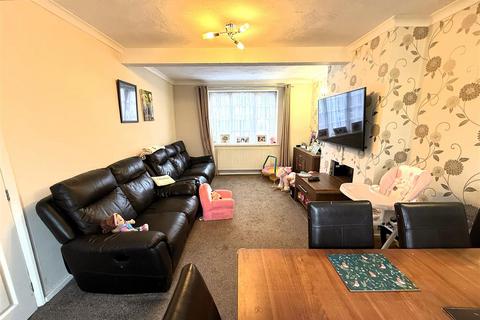 3 bedroom semi-detached house for sale, Dudley Road, Bedfont