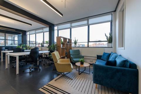 Office to rent, 27-33 Bethnal Green Rd London E1 6L