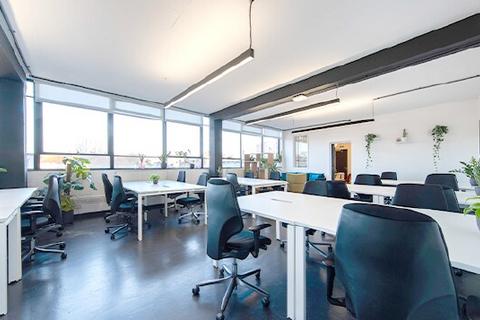 Office to rent, 27-33 Bethnal Green Rd London E1 6L