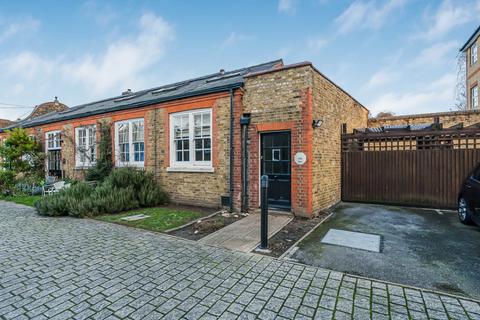 1 bedroom end of terrace house for sale, Ashby Mews, London, SW2