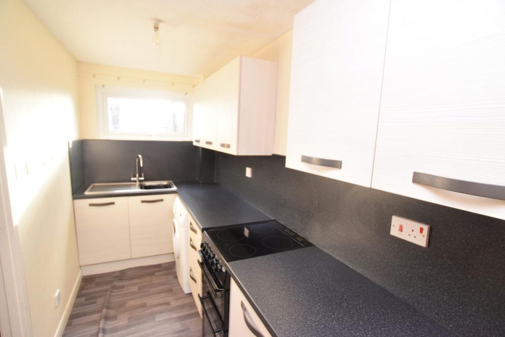28 Makbrar Road, Dumfries, DG1 4 BA - Grieve Grier
