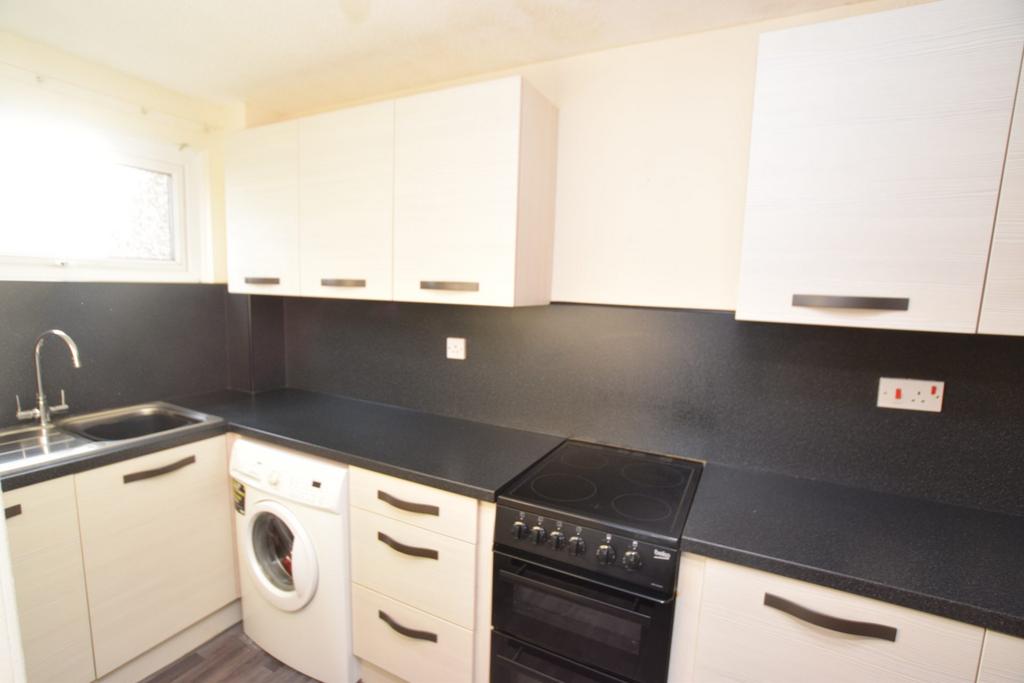 28 Makbrar Road, Dumfries, DG1 4 BA - Grieve Grier
