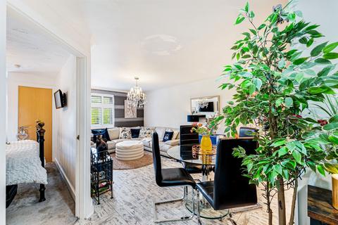 1 bedroom apartment for sale, Elphins Drive, Boteler Court Elphins Drive, WA4