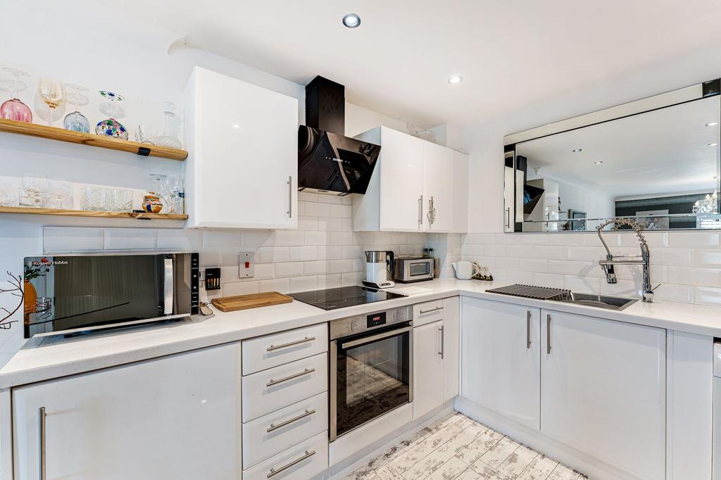 Lounge / Kitchen