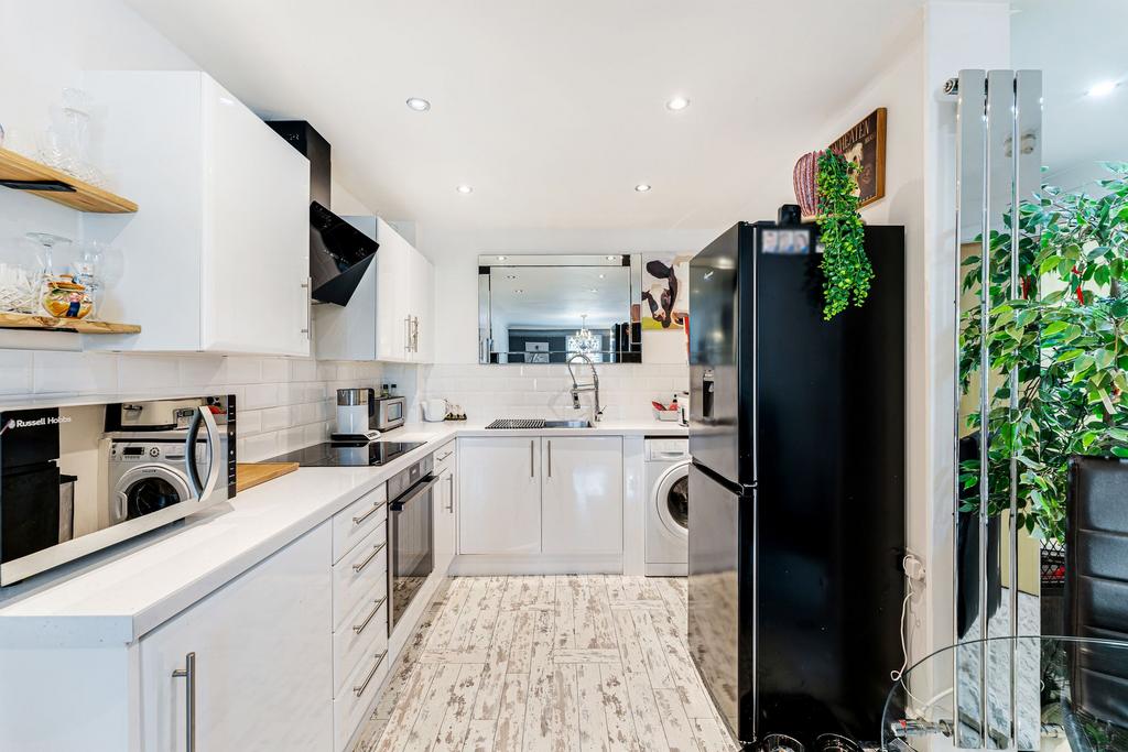 Lounge / Kitchen