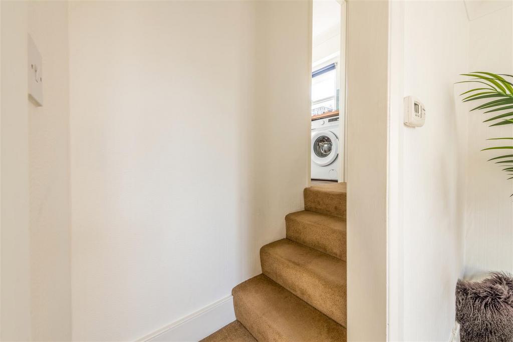 Flat 7, 12 Wilbury Road-6.jpg