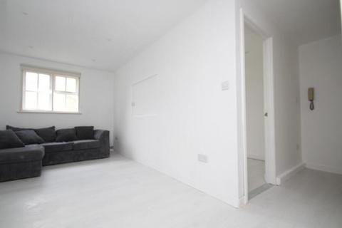 undefined, Braemar Avenue, South Croydon CR2