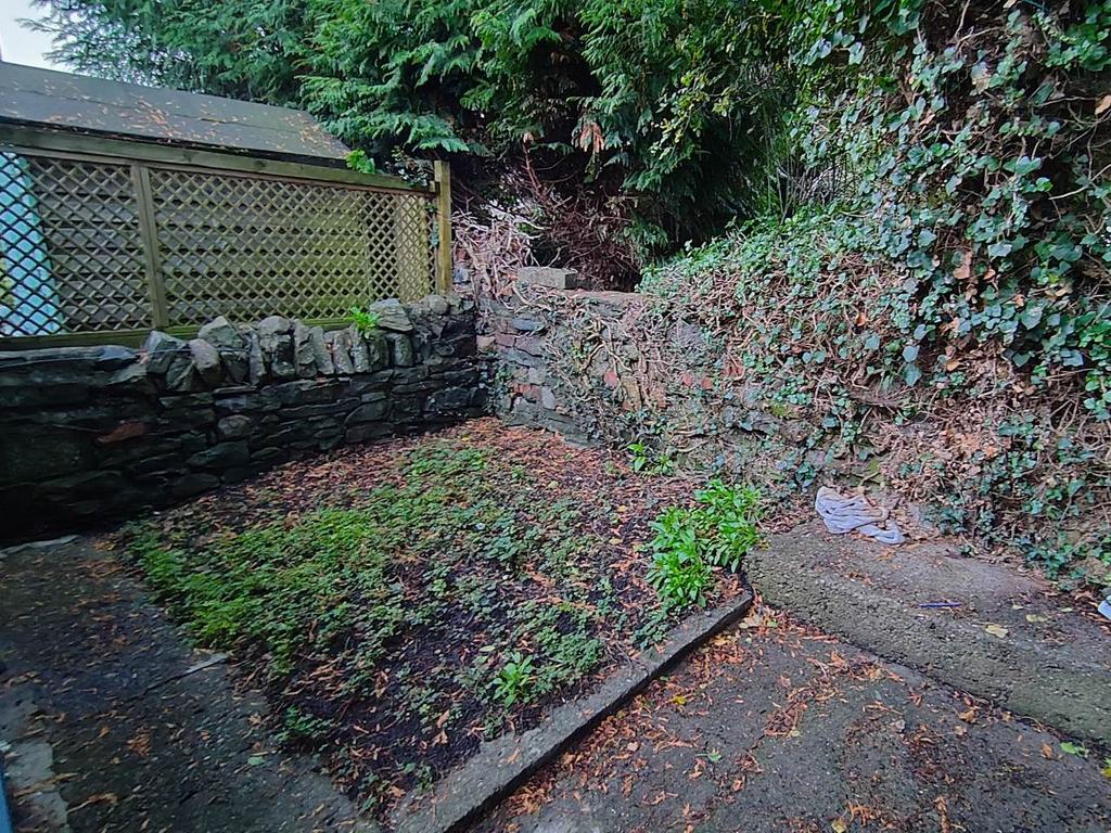 Garden Reverse