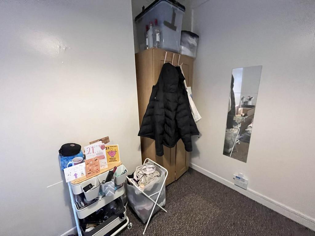 Ground Floor Middle