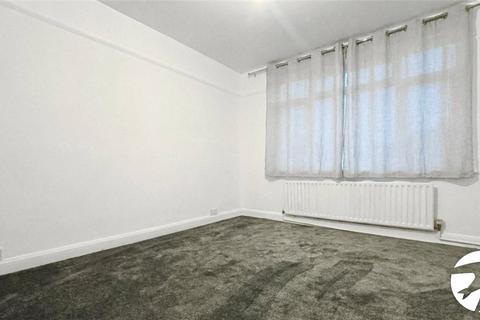 2 bedroom flat to rent, Sidmouth Road, Orpington, BR5