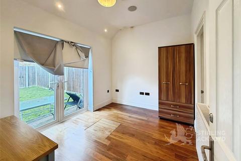 1 bedroom in a house share to rent, Nightingale Shott, Egham, Surrey, TW20