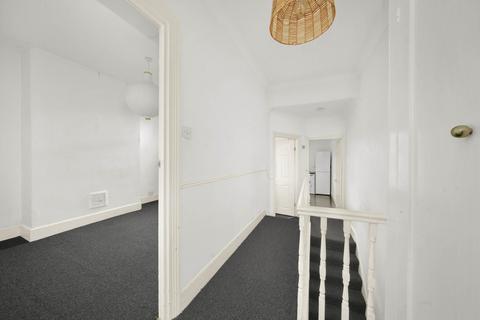 1 bedroom flat for sale, Capworth Street, Leyton, E10