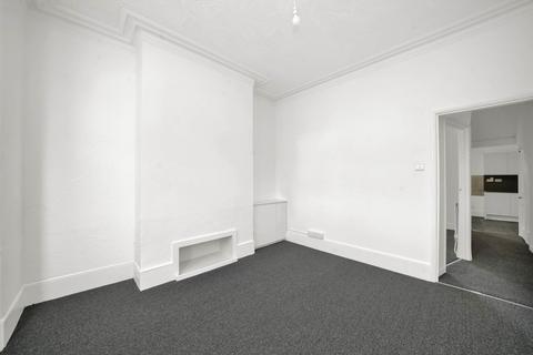 1 bedroom flat for sale, Sunnyside Road, Leyton, E10