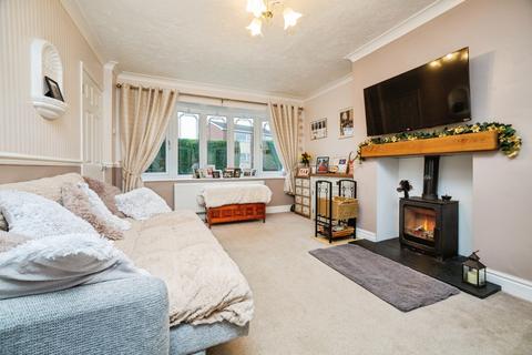 3 bedroom semi-detached house for sale, Coniston Drive, Bolton-Upon-Dearne, Rotherham