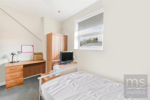 3 bedroom terraced house for sale, Lenton Boulevard, Nottingham NG7