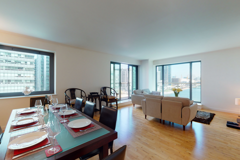 3 bedroom apartment for sale, South Quay Square, London, E14