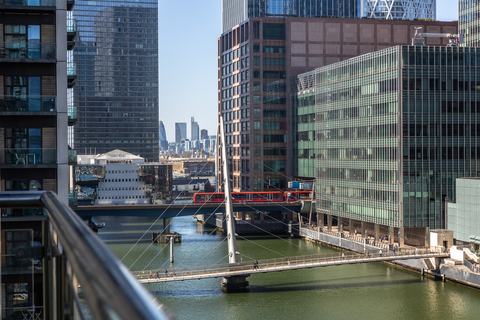 3 bedroom apartment for sale, South Quay Square, London, E14