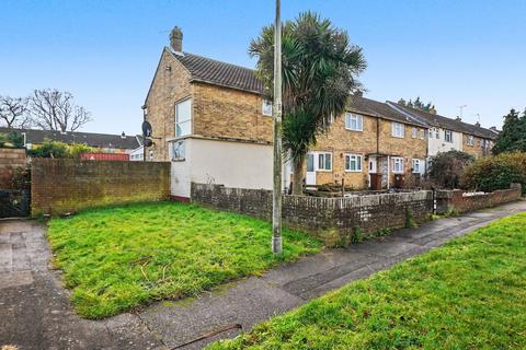 2 bedroom end of terrace house for sale, Foxglove Crescent, Chatham ME5
