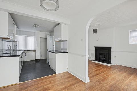 2 bedroom end of terrace house for sale, Foxglove Crescent, Chatham ME5