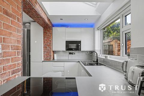 4 bedroom detached house for sale, Quarryfields, Mirfield, WF14