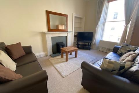 2 bedroom flat to rent, Oxford Street, Newington EH8