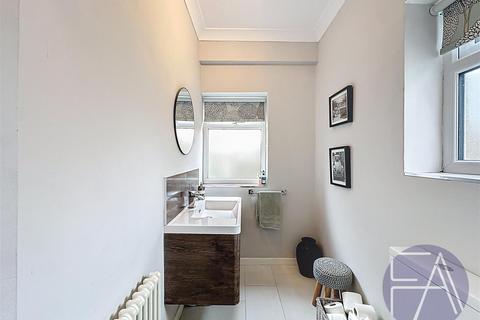 5 bedroom detached house to rent, Ryder Crescent, Southport PR8