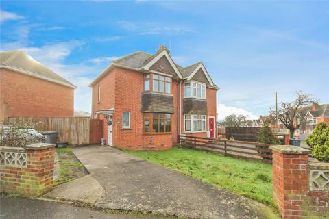 2 bedroom end of terrace house for sale, Whiterow Park, Trowbridge