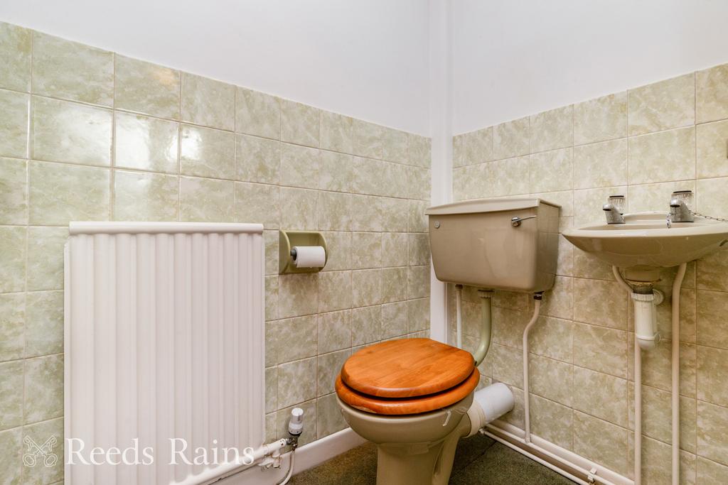 Ground Floor Wc