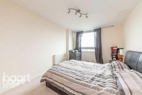 undefined, Throwley Way, SUTTON