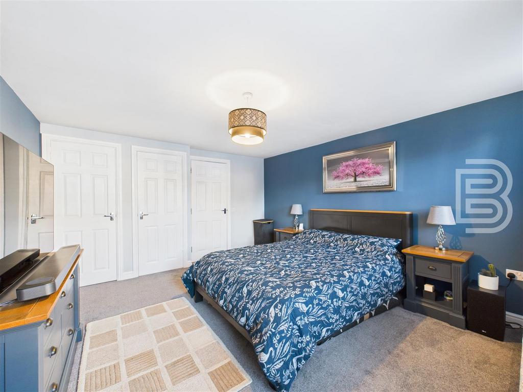 Bedroom 2 (2).jpg