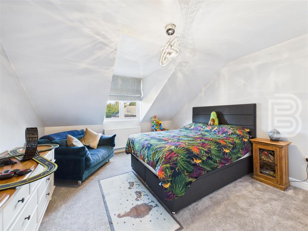 Bedroom 1 (1).jpg