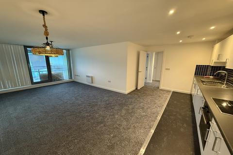 2 bedroom flat to rent, Meridian Point, SS1