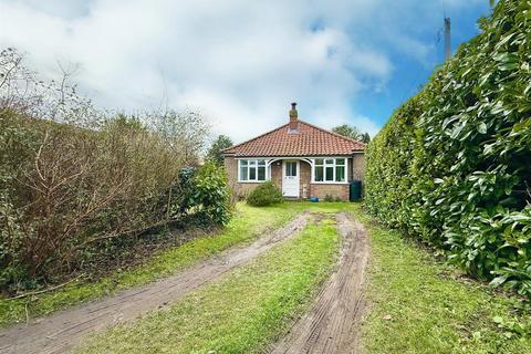 1 bedroom detached bungalow for sale, Malthouse Lane, Cantley NR13