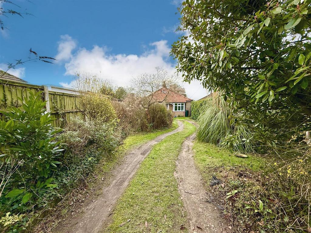 Driveway approach
