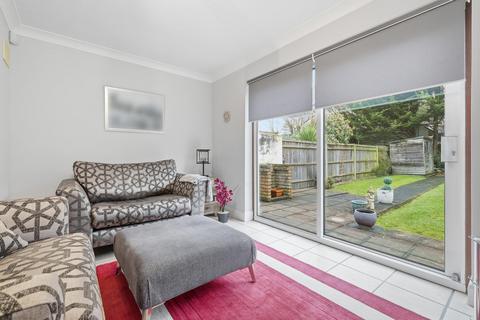 undefined, Forest Close, Snaresbrook