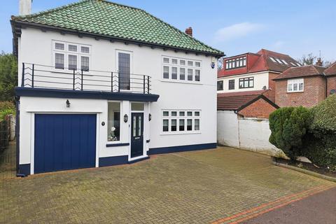 undefined, Forest Close, Snaresbrook