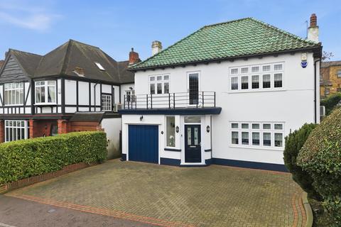 undefined, Forest Close, Snaresbrook