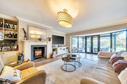 4 bedroom detached house for sale, Holbrook Lane, Chislehurst, Kent, BR7