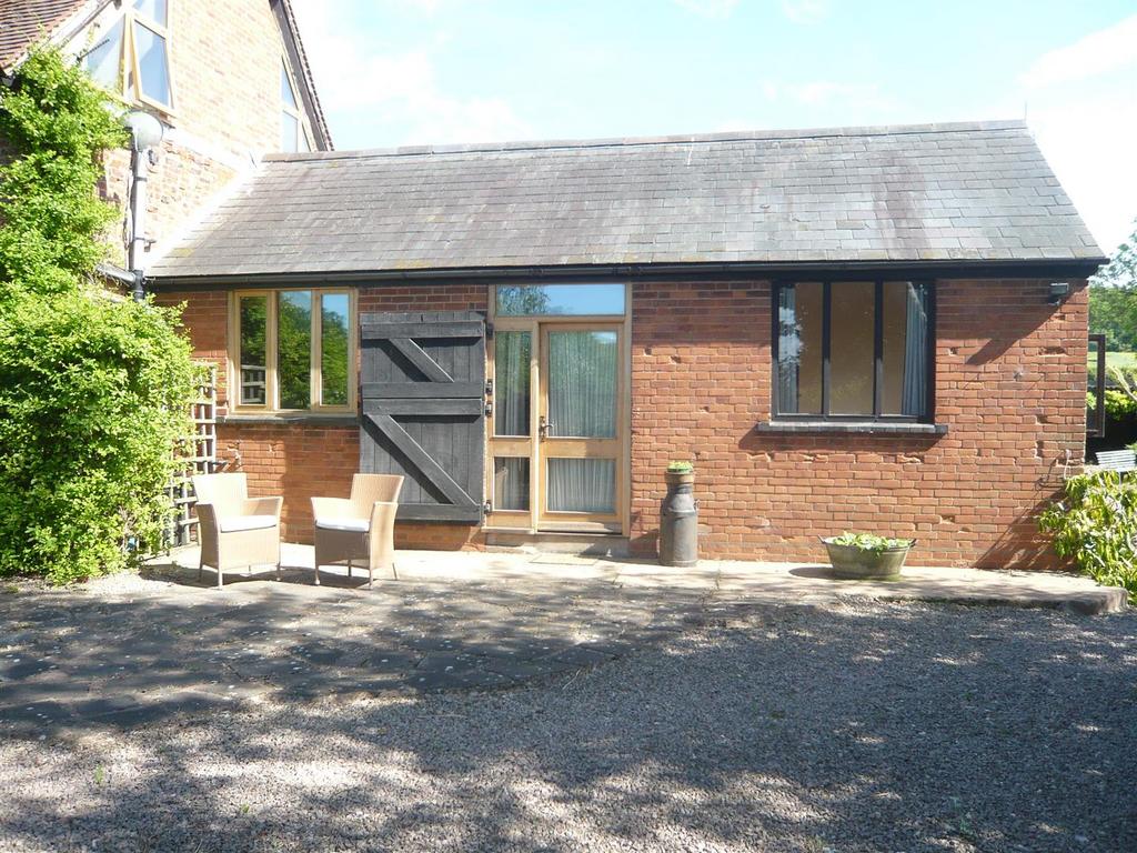 The Dairy- Clevelode Lane- new photos 002.jpg