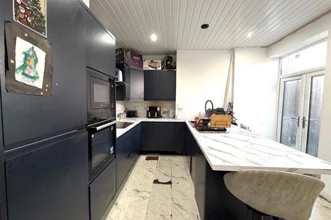 2 bedroom terraced house for sale, Park Road, Westhoughton, Bolton